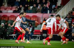 开云-VAR音(yīn)频曝光！巴(bā)薩(sà)点球(qiú)判罸(fá)引(yǐn)争议，手球(qiú)判罸(fá)背后有何真相？