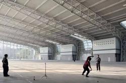 kaiyun-98.43米！这群年轻人在上海刷新纸飞机世界纪录，主投手专门练了棒球投掷，网友：居然没哈气