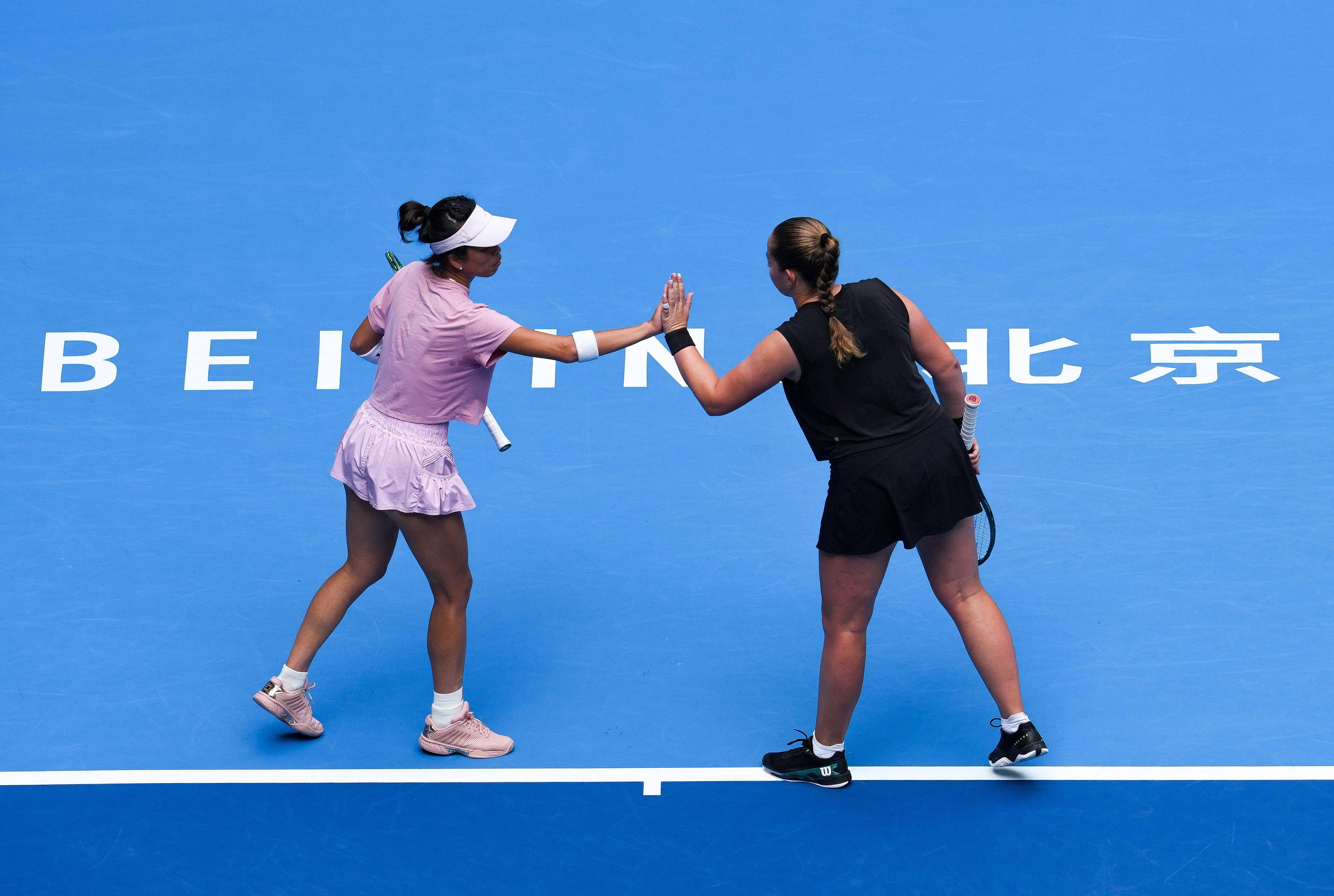 （体育）网球——中网：埃拉尼/保利尼晋级女双决赛