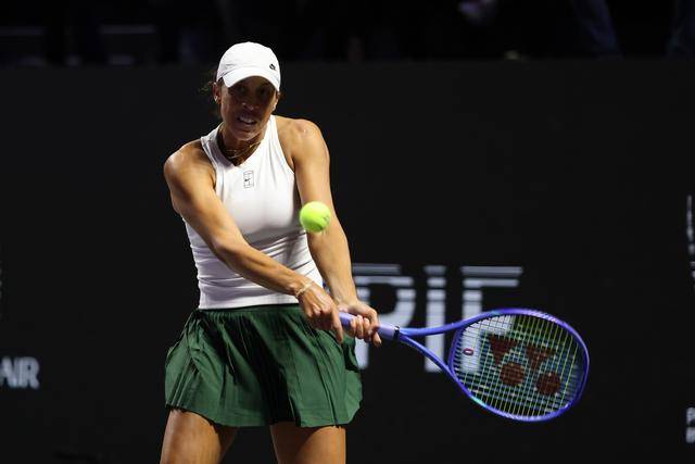 网球|WTA年终总决赛:斯维亚特克胜凯斯