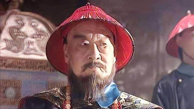 康熙擒鳌拜后未杀他,晚年亲自为其平反,背后藏着怎样的帝王心术