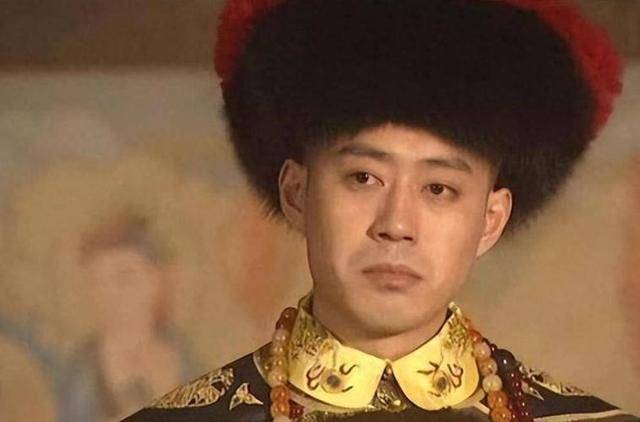 康熙擒鳌拜后未杀他,晚年亲自为其平反,背后藏着怎样的帝王心术