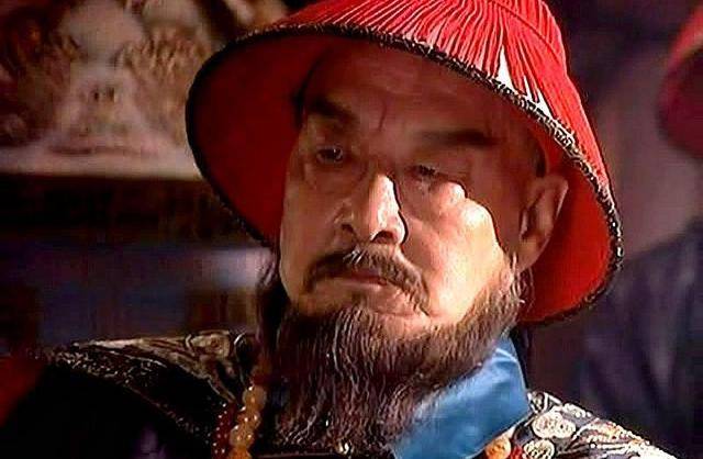 康熙擒鳌拜后未杀他,晚年亲自为其平反,背后藏着怎样的帝王心术