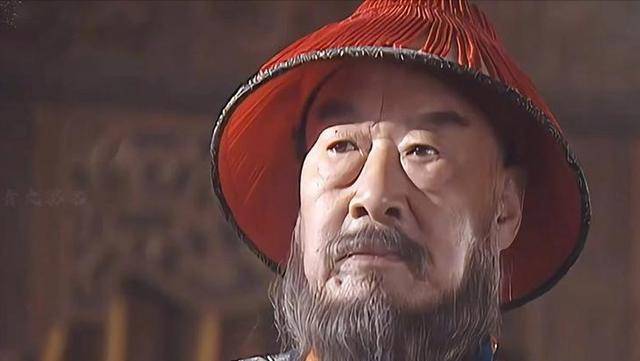 康熙擒鳌拜后未杀他,晚年亲自为其平反,背后藏着怎样的帝王心术