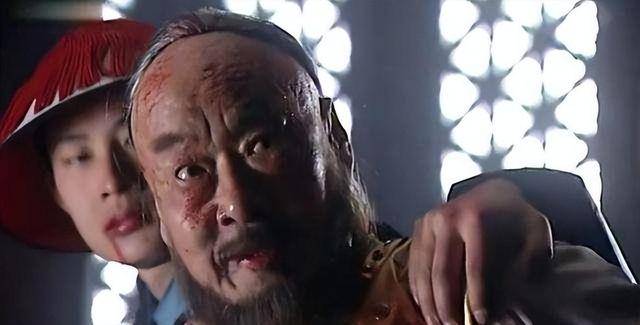 康熙擒鳌拜后未杀他,晚年亲自为其平反,背后藏着怎样的帝王心术