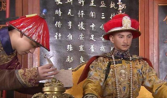 康熙擒鳌拜后未杀他,晚年亲自为其平反,背后藏着怎样的帝王心术