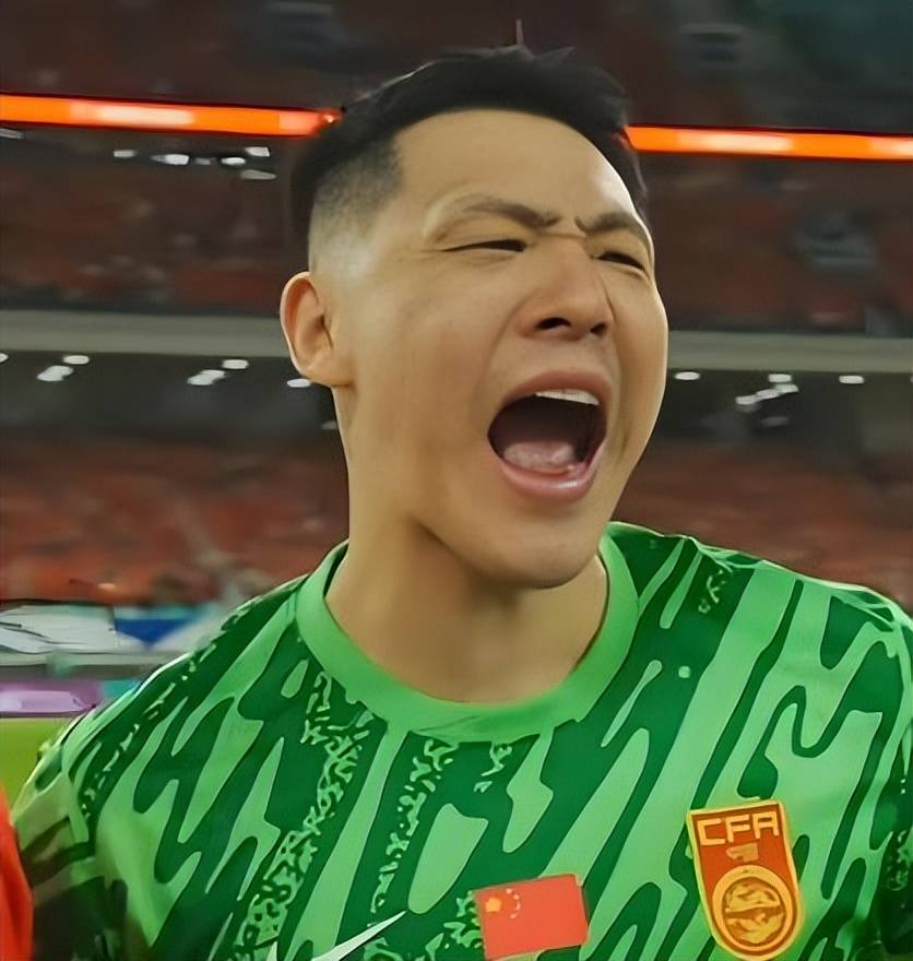 意外！不是王大雷也不是于金永，他是唯一入围金手套奖的鲁能门将