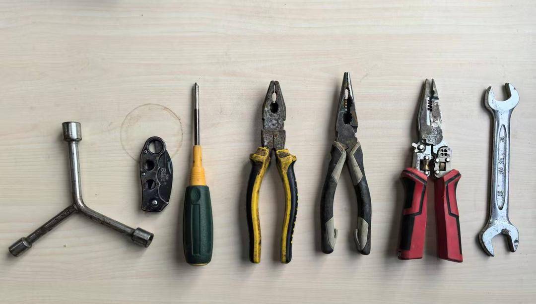 偷车团连夜“上分” 被民警在电竞酒店“一锅端”