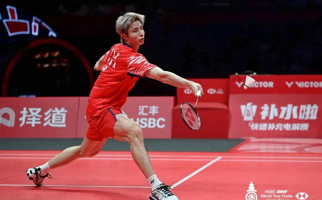 羽毛球总决赛惊现大冷门！石宇奇男单决赛02失利，国羽无缘男单冠军